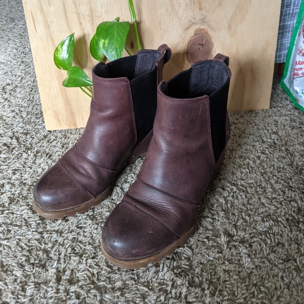 Sorel Lea Wedge Brown Ankle Boots 7